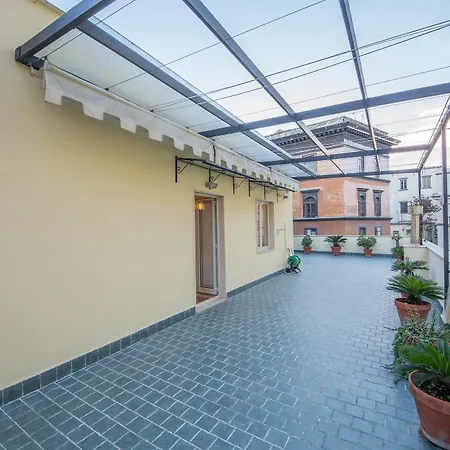 Apartament La Residenza Neapol